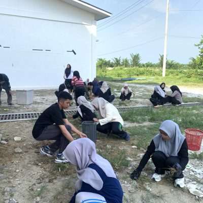 HIMA PGSD UNSAM Gelar Kegiatan Gotong Royong di Laboratorium PGSD