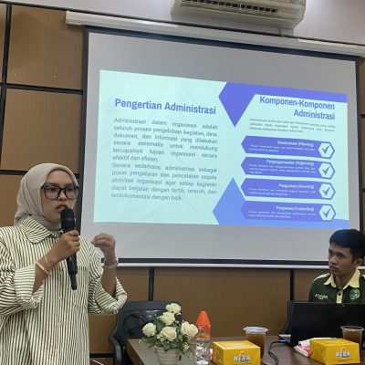 KEGIATAN SEMINAR ADMINISTRASI BERSAMA DOSEN PGSD DI KOPI LIQA YANG DIIKUTI SELURUH ANGGOTA HIMA PGSD UNTUK MENINGKATKAN PENTINGNYA ADMINISTRASI DALAM PENGELOLAAN ORGANISASI KEMAHASISWAAN